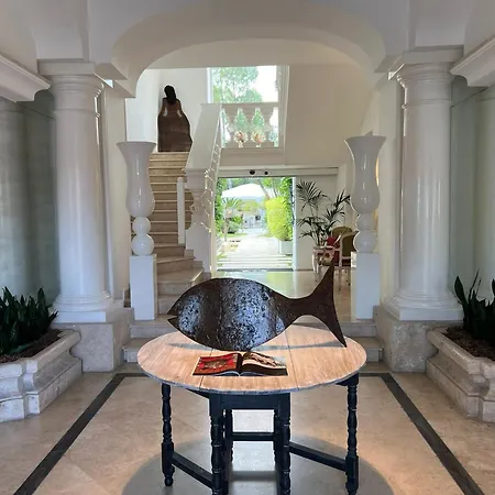 Relais Corte Degli Aragonesi Otel 4*